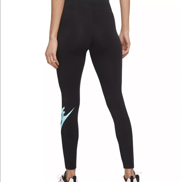 Plus Size Women's Essential High-Rise Leggings Black / Copa Blue 3X - Picture 2 of 10